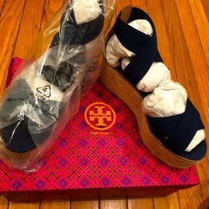 TORY BURCH WOMENS FRIEDA BLUE